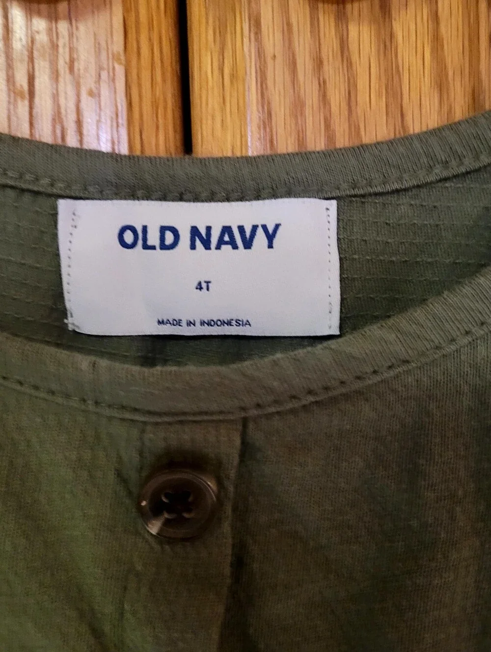 Old Navy size 4t